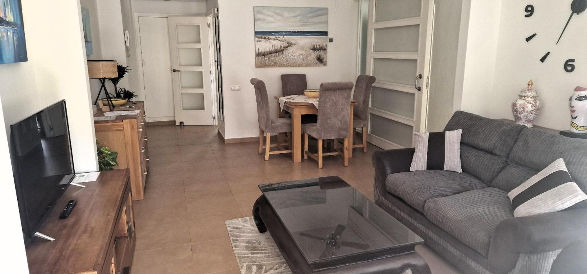 Immaculate 2-Bed Apartment In Пего Екстериор снимка